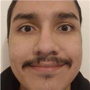 Bonjour a vous! Je m’appelle Daniel et je peux vous enseigner les bases de l'anglais!